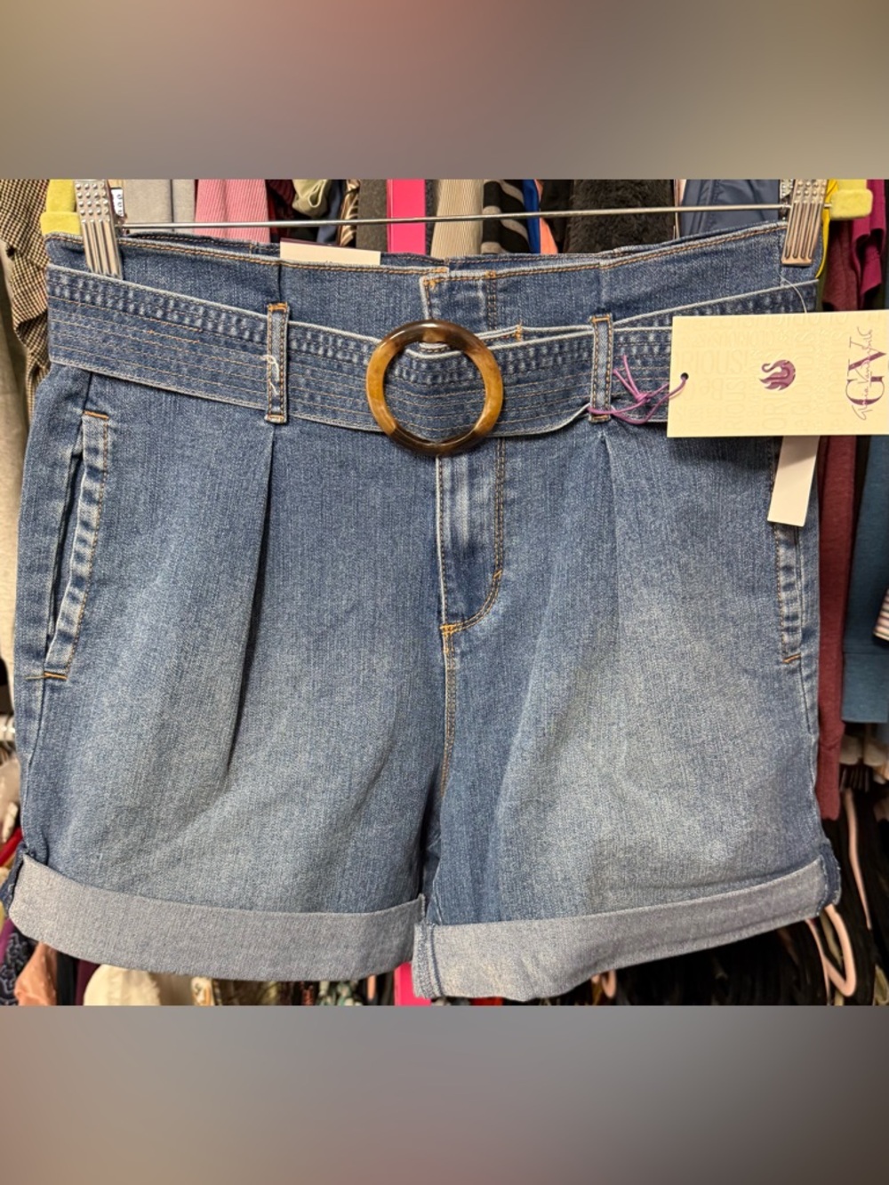 Gloria Vanderbilt women size 8 denim blue jean high waisted shorts belt cuff $54